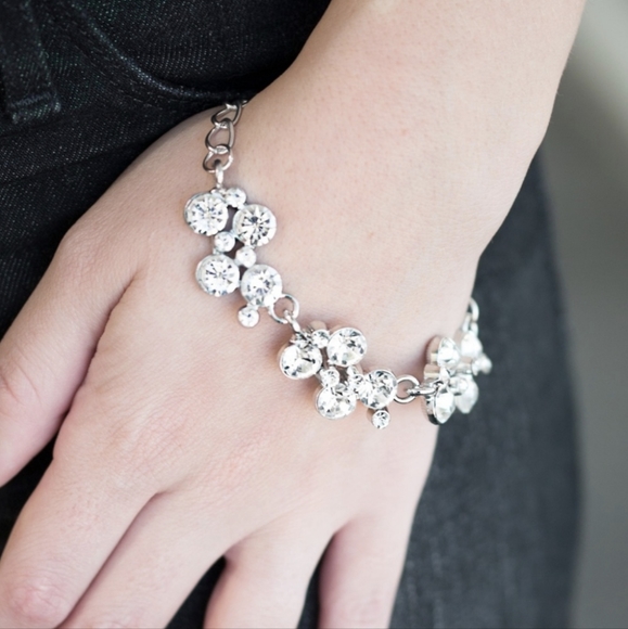 5/$20 Paparazzi Old Hollywood White Bracelet